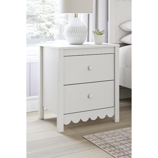 Hallityn White 2-Drawers 21.34 in. W Nightstand