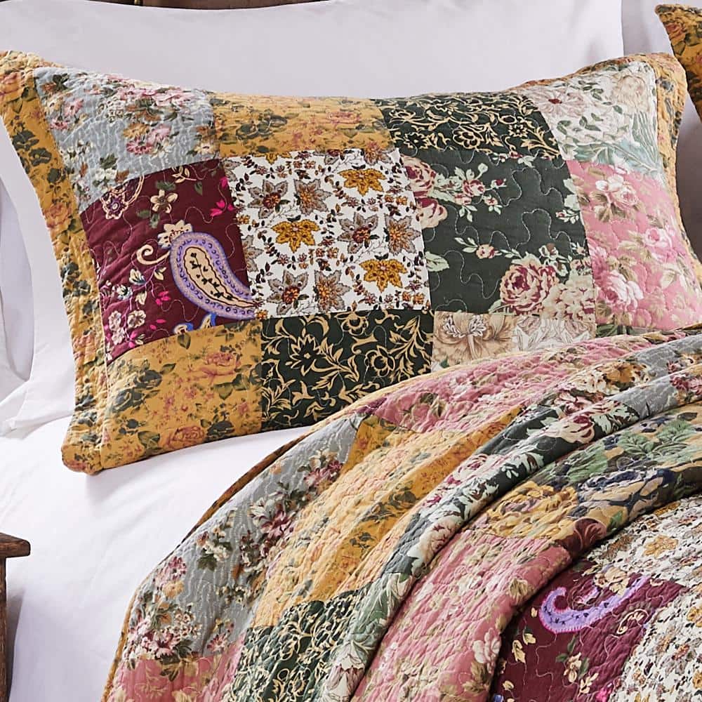 King Pink Cotton Reversible Quilt Set with Decorative Pillows