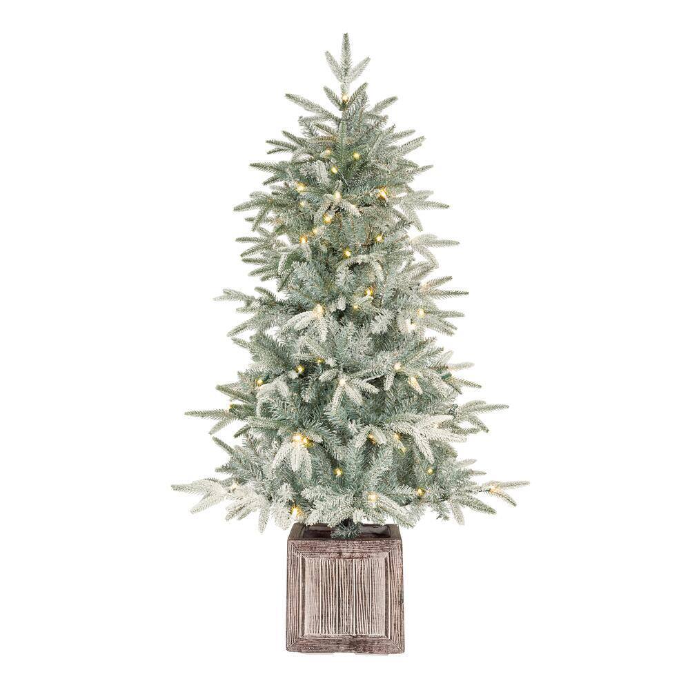 Home Accents Holiday 4.5 ft PreLit Potted Artificial Christmas Tree
