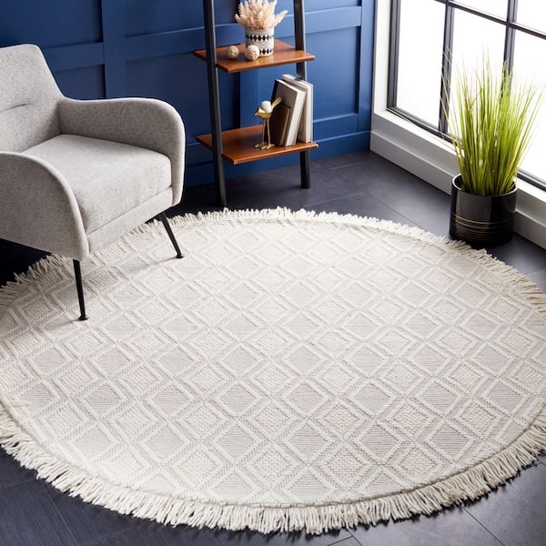 Natura 6 ft. x 6 ft. Ivory Monochrome Diamond Round Area Rug