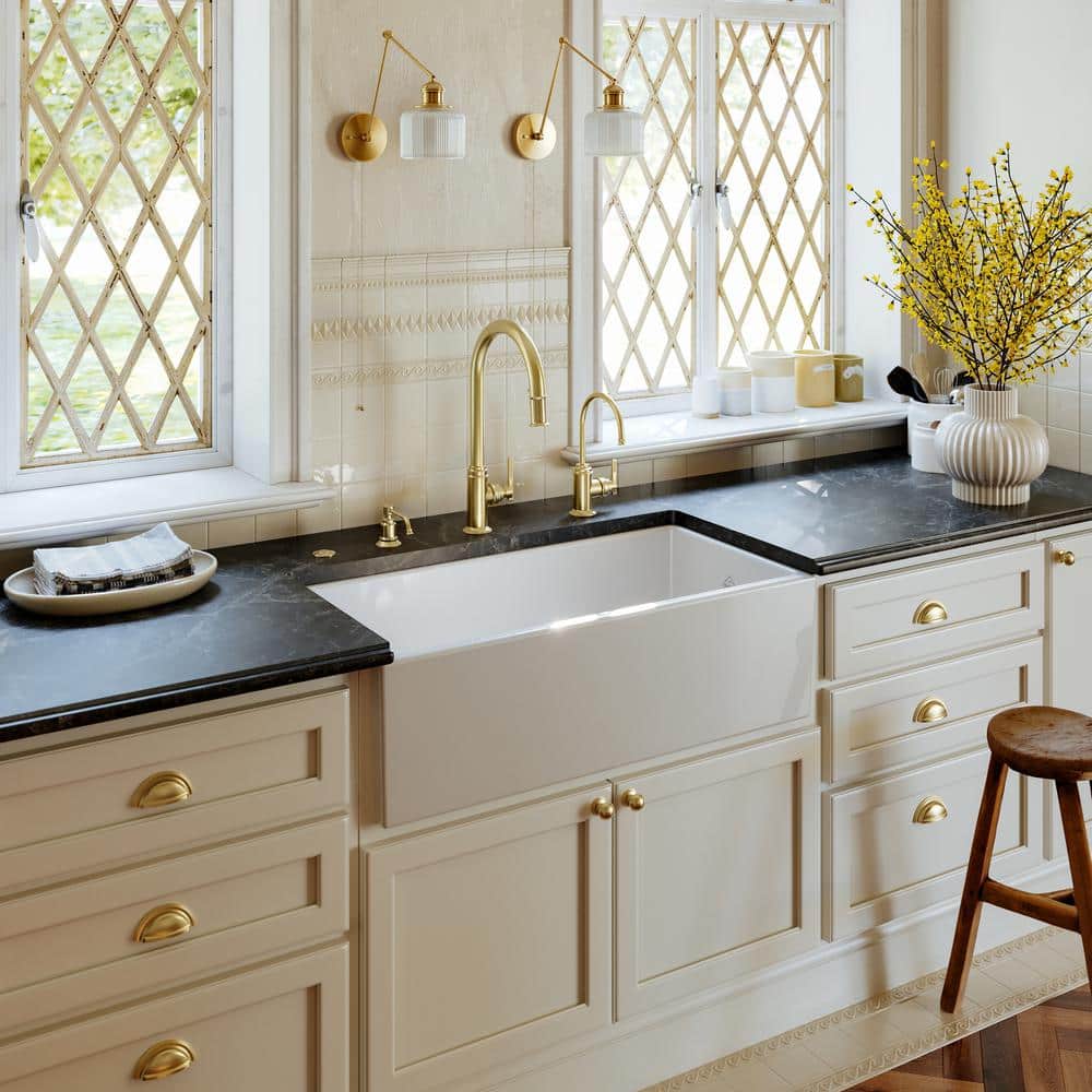Shaker 36" White Fireclay Single Bowl Farmhouse Sink