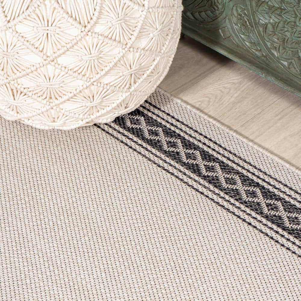 Cream & Black Diamond Border Easy-Care Synthetic Area Rug