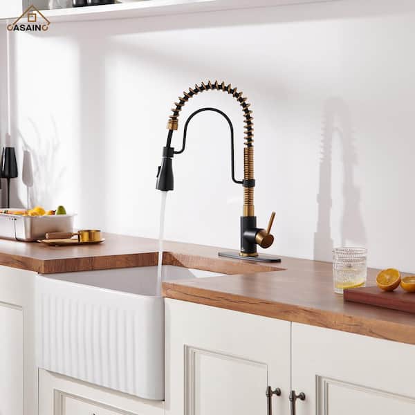 Single-Handle Pull Down Sprayer Kitchen Faucet with Advanced 3-Function Spray in Brushed Gold and Matte Black