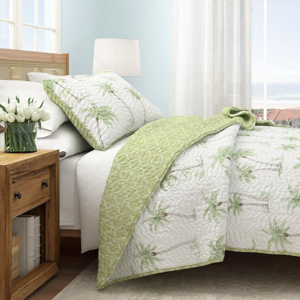 Green Coastal Palm Trees 3-Piece King / California King Microfiber Quilt Set