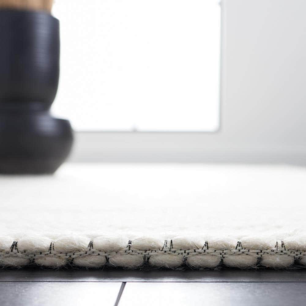 Ivory Handwoven Wool and Synthetic Runner Rug, 2'3" x 6'
