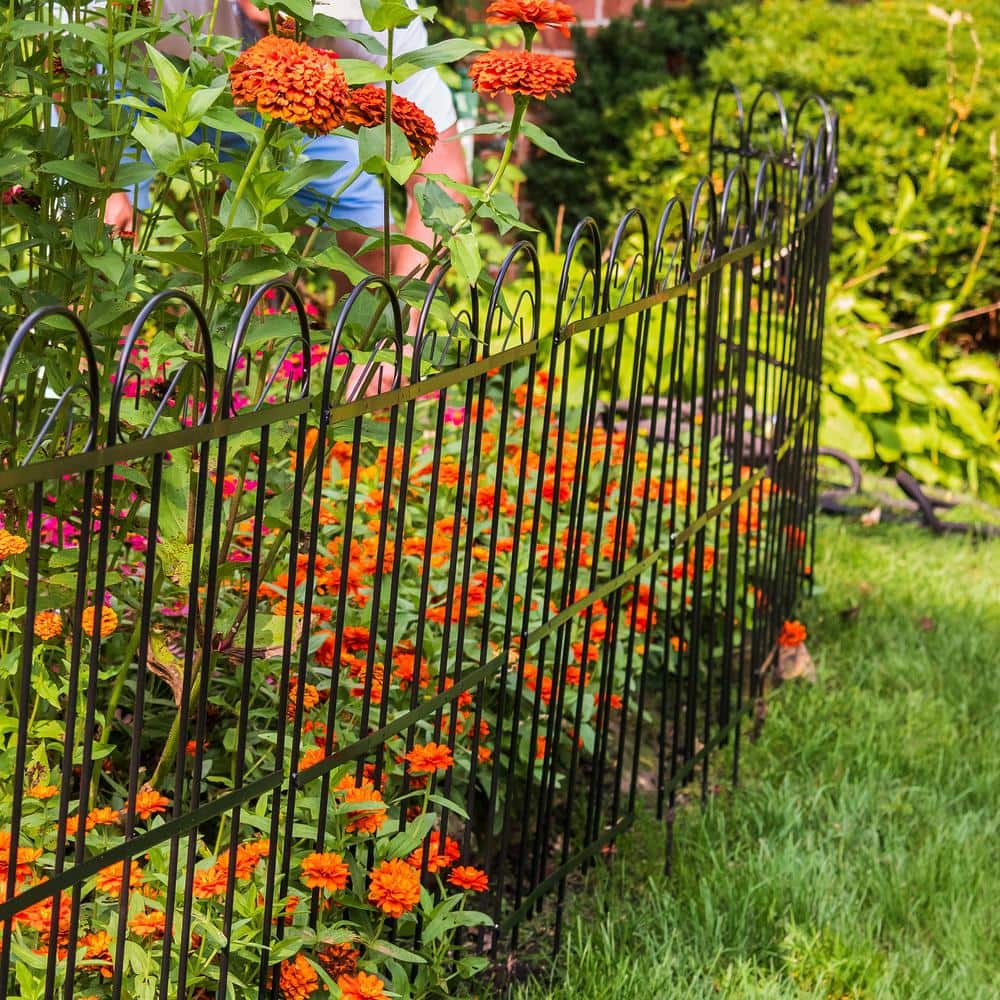 Black Metal Decorative Garden Border Fence