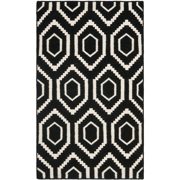 SAFAVIEH Dhurries Black/Ivory 3 ft. x 5 ft. Geometric Diamonds Area Rug