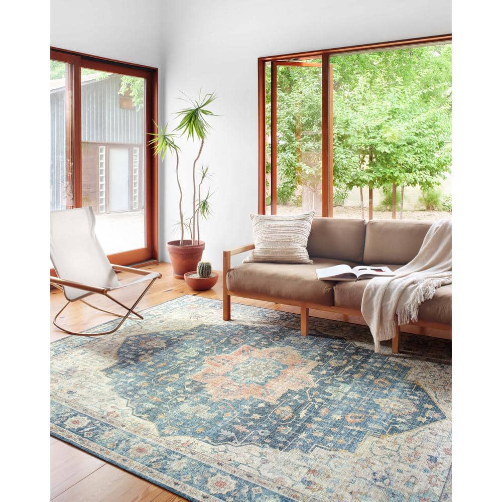 Oceanic Elegance 9' x 12' Reversible Synthetic Rug in Ocean Multi