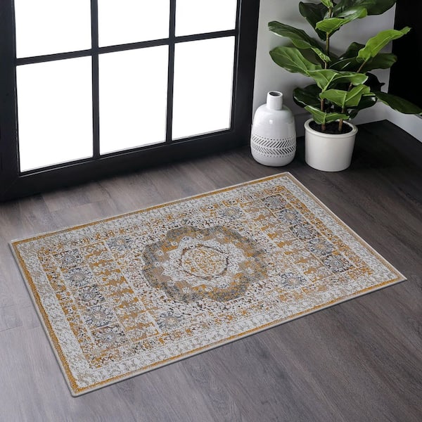 Loom and luxe Collection 2 ft. x 3 ft. Cream Medallion Non-Shedding Stylish and Stain Resistant Area Rug