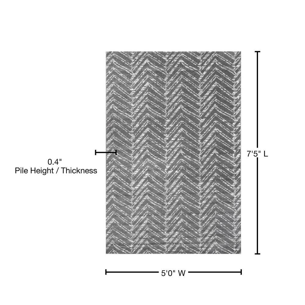 Reversible Rectangular Gray Synthetic 5' x 7' Easy-Care Rug