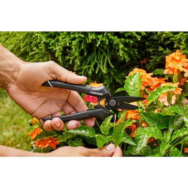 Premium Black Stainless Steel Fresh Flower Stem Cutter with Safety-Lock &  Comfort Grip | 14 Blade | Florists & Gardeners | Garden Tool for Precise