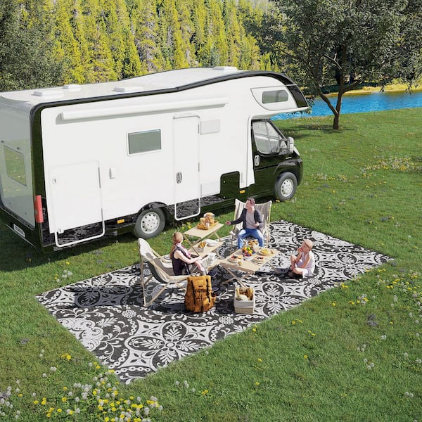 215.75 in. x 107.8 in. Reversible Outdoor Rug, Waterproof Plastic Straw Floor Mat, RV Camping Carpet with Carry Bag
