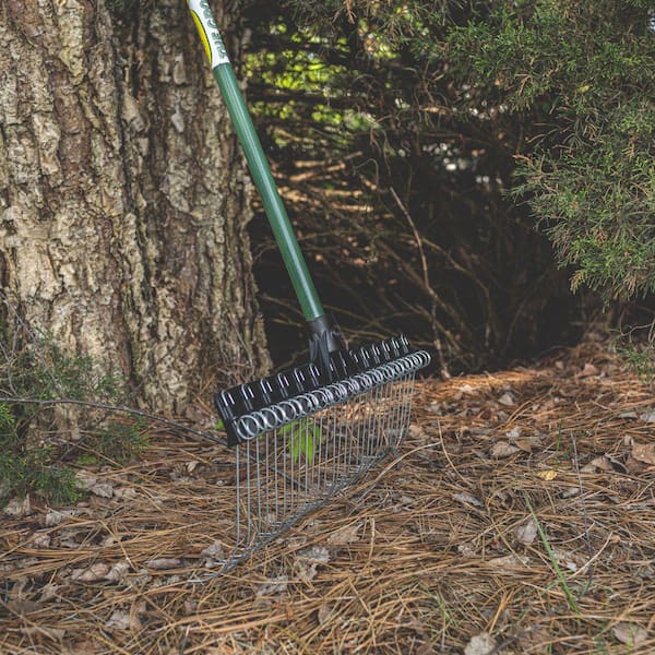 THE GROUNDSKEEPER II 55 in. Green Fiberglass Handle 21 in. Rake