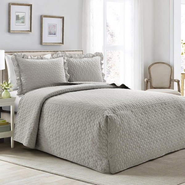 French Country Geo Ruffle Skirt 3 Piece Light Gray Queen Bedspread Set 16t004661 The Home Depot