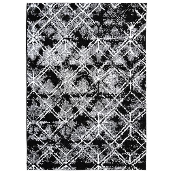 Garland Rug Finley Black/White 7 ft. x 10 ft. Area Rug