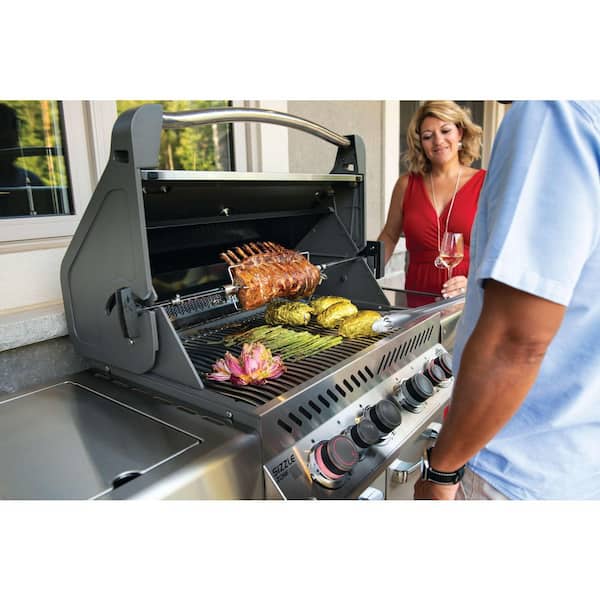 NAPOLEON Legacy Prestige 500 4-Burner Natural Gas Grill with