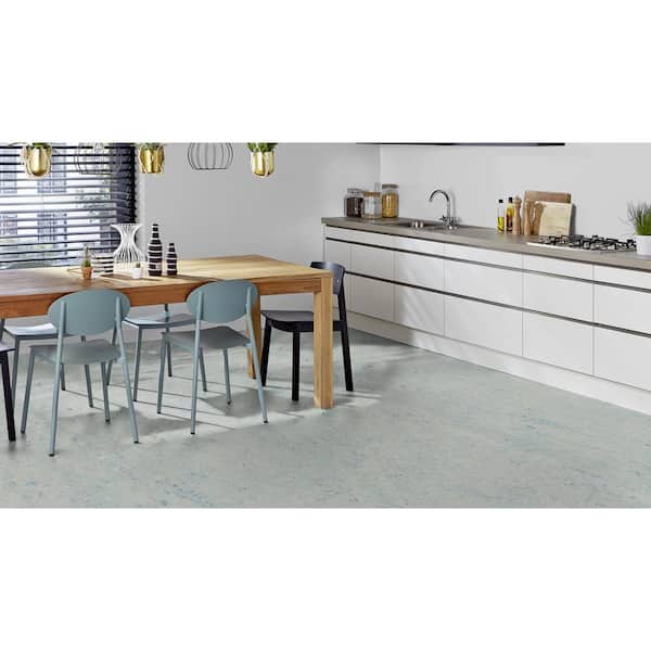 Marmoleum Cinch Loc Seal Lava 9.8 mm T x 11.81 in. W x 35.43 in. L Waterproof Laminate Floor Tile (20.34 sq. ft./Case)