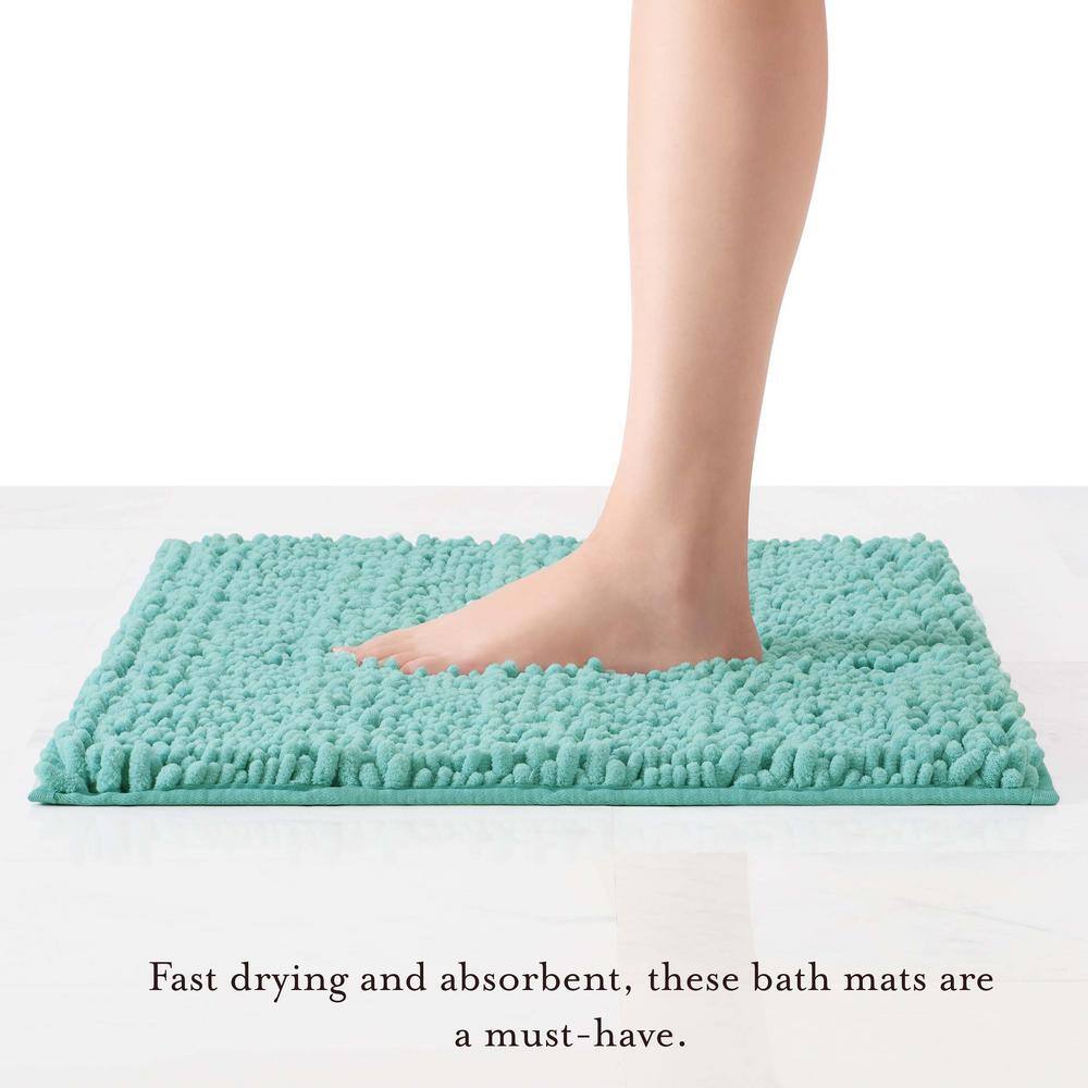 Aqua Chenille Non-Slip Polyester Bath Mat 20" x 34"
