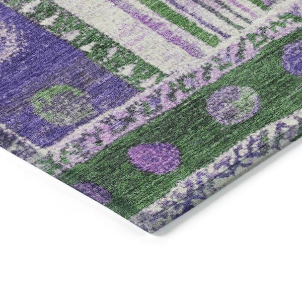 Chantille Machine Washable Indoor/Outdoor Abstract ACN1963 Green 2 ft. x 3 ft. Accent Rug