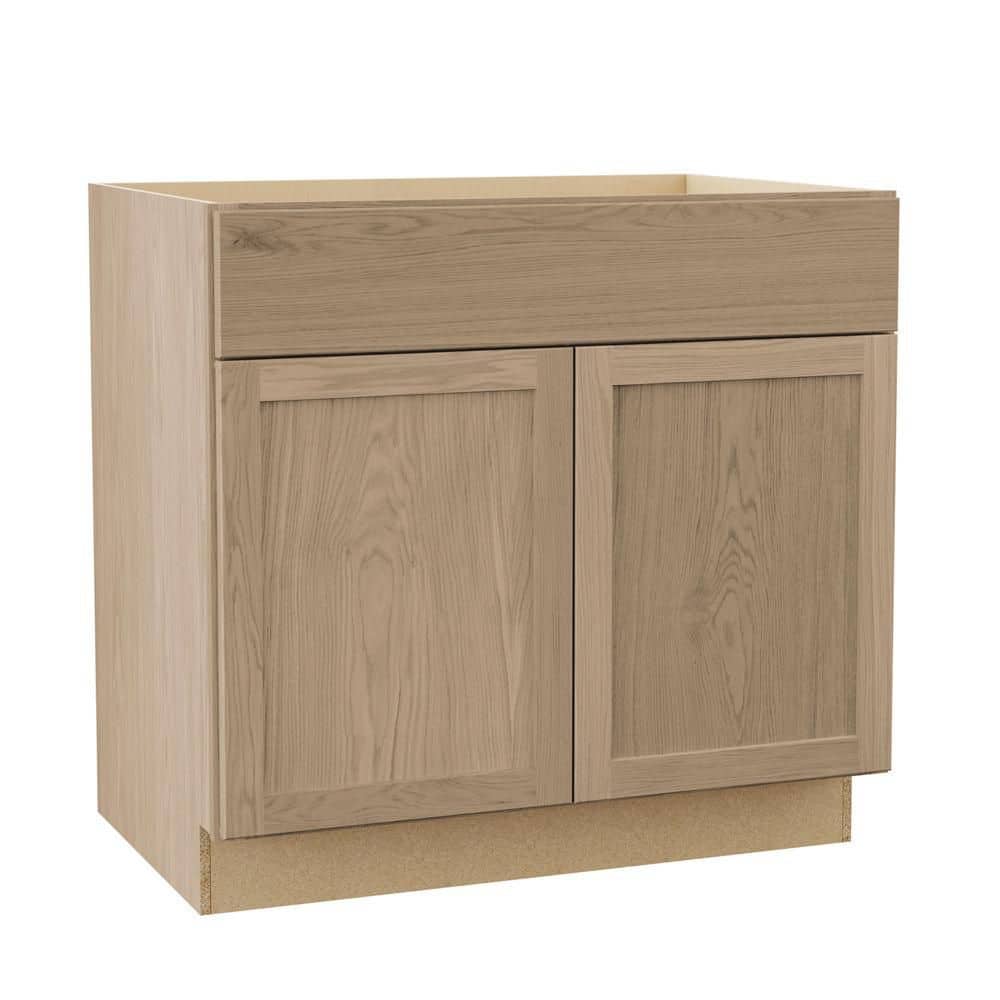 Sinclair 36 in. W x 24 in. D x 34.5 in. H Assembled Base Cabinet in Shaker Light Oak price history on PriceWatchPro
