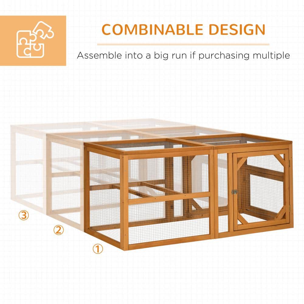Large Wooden Chicken Coop with Metal Mesh and Lockable Doors