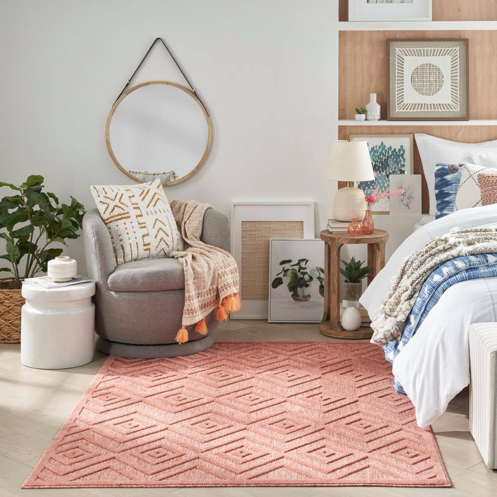 Coral Diamond Delight 6' x 9' Flatwoven Synthetic Area Rug