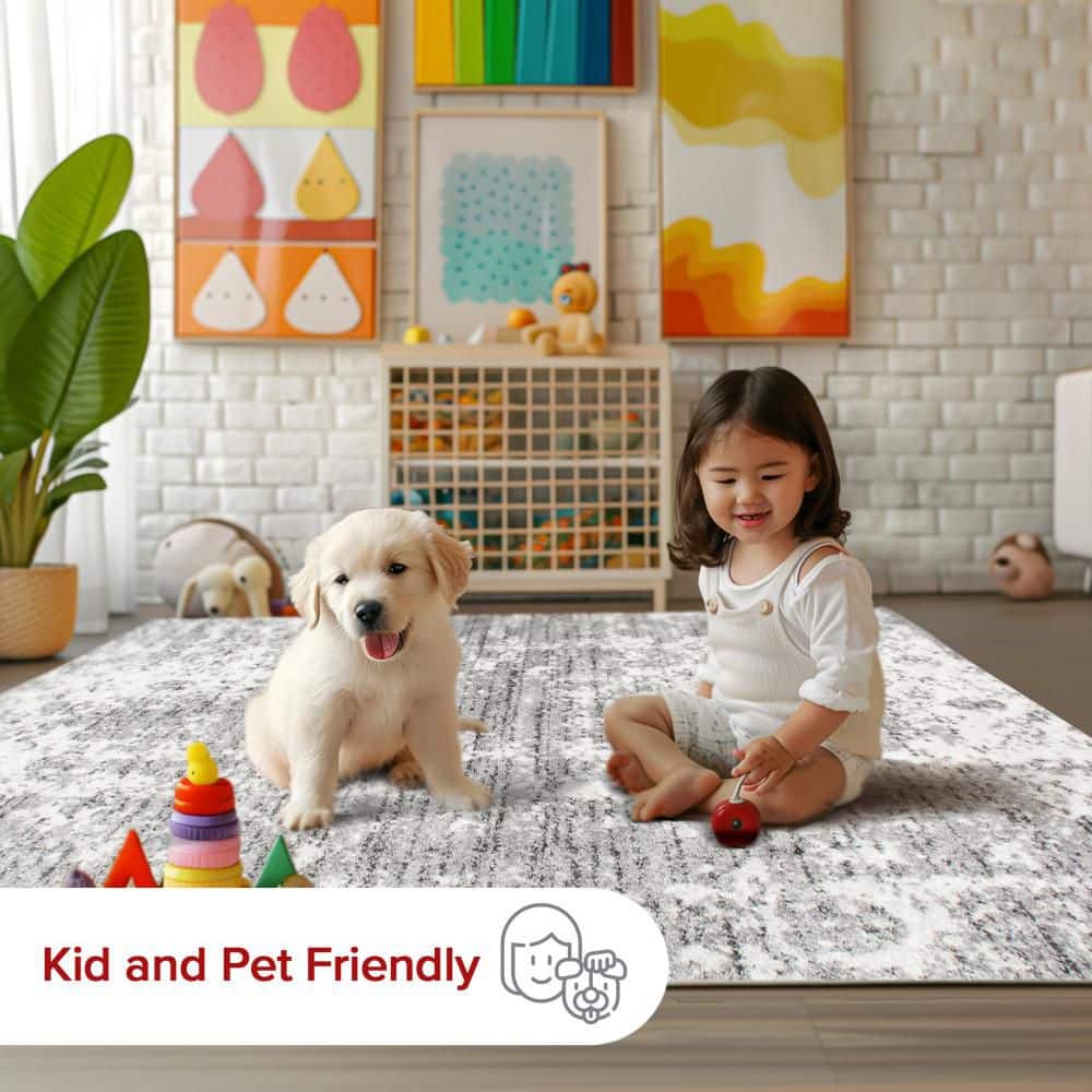 Gray Abstract Round Synthetic Easy Care Area Rug