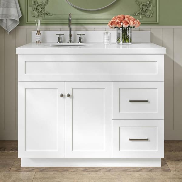 ARIEL Hamlet 42 in. Single Sink Freestanding Bathroom Vanity in White with Pure White Quartz Top