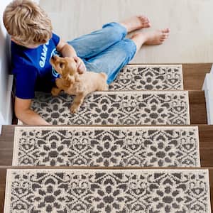 Sofihas Brown 9 in. x 28 in. Polypropylene with Rubber Backing Carpet Stair Tread Covers (Set of 5)