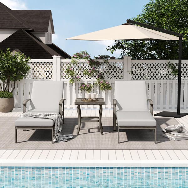 3-Piece Aluminum Outdoor Patio Chaise Lounge Set with Light Gray Cushions and Side Table