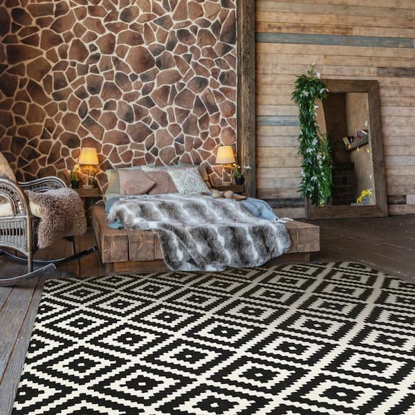 Agra Collection Moroccan Design 8 ft. x 10 ft. Indoor Handmade Wool Area Rug, 7 ft. 6 in. x 9 ft. 10 in., Black