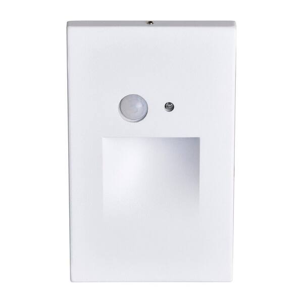 Edvivi Hardwired White Motion Sensing Vertical LED Stair Light