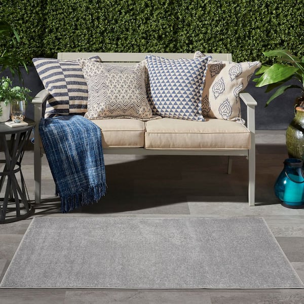 Essentials 3 ft. x 5 ft. Silver Gray Solid Contemporary Indoor/Outdoor Patio Kitchen Area Rug
