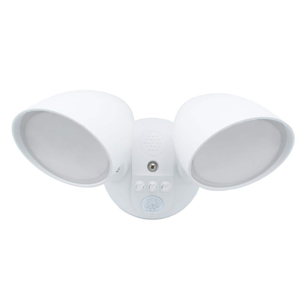 Maxxima 6 in. 1-Light White Motion Sensor Integrated LED Flush