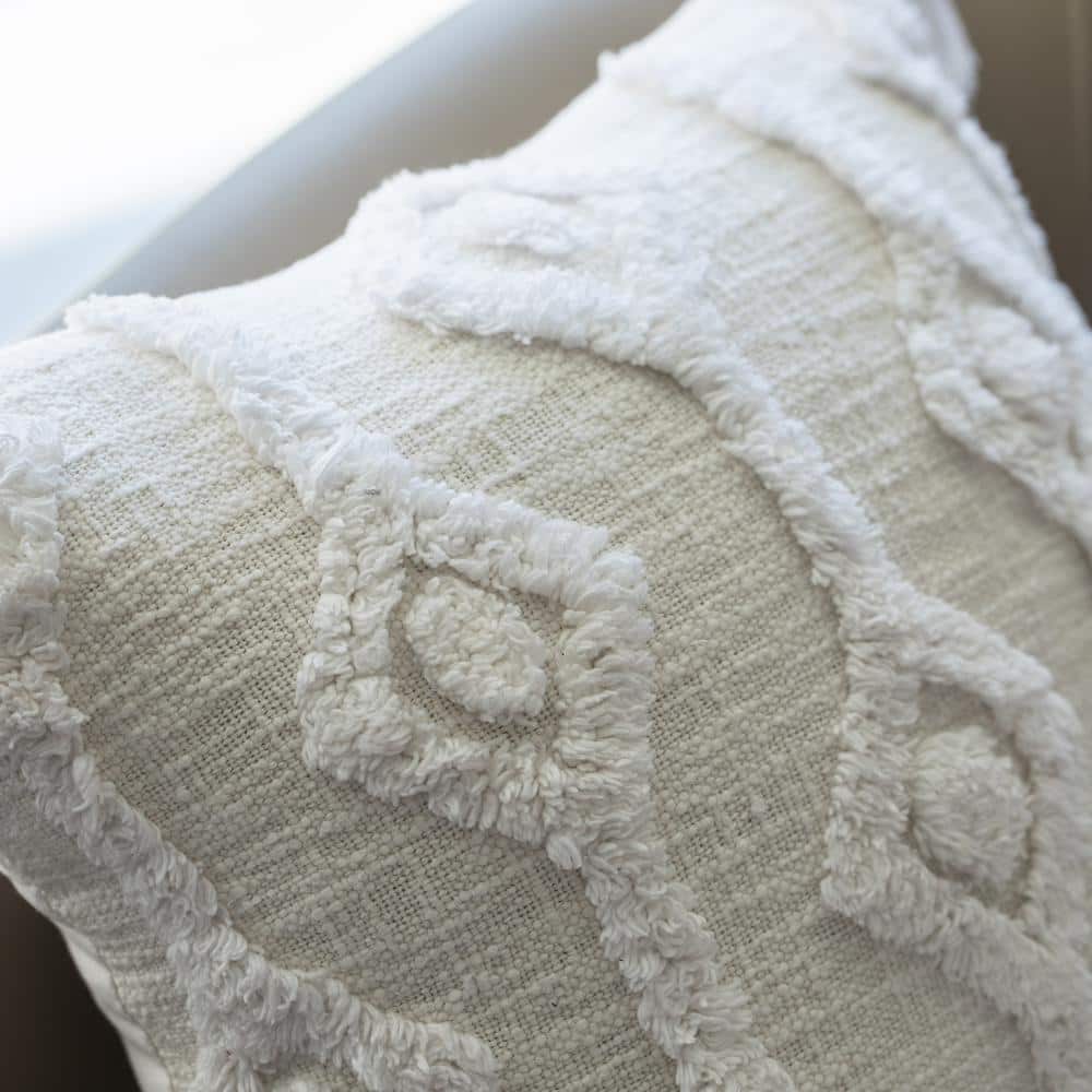 Handwoven Bohemian Tufted Cotton 17" Pillow Cover with Tassel Corners, White