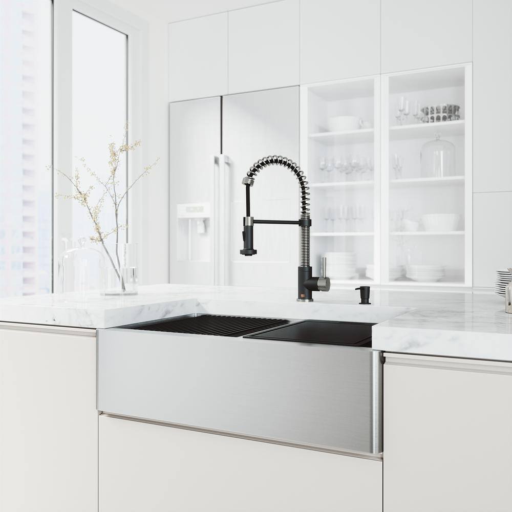 Oxford 33" Stainless Steel Double Bowl Farmhouse Kitchen Sink