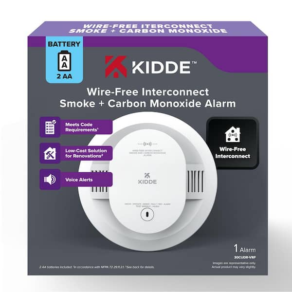 AA Battery-Powered Smoke and Carbon Monoxide Detector, Wireless Interconnect, Voice Alerts, 30CUDR-VRF
