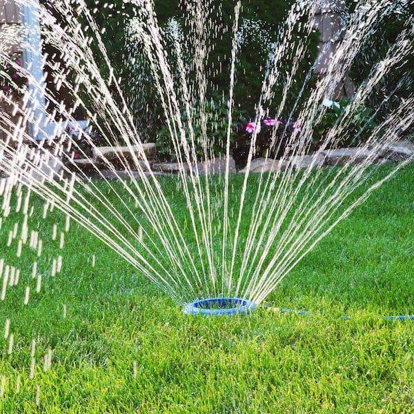 Ray Padula Plastic Pulsating Sprinkler on In-Series Plastic Circle Base —  Ray Padula Lawn and Garden
