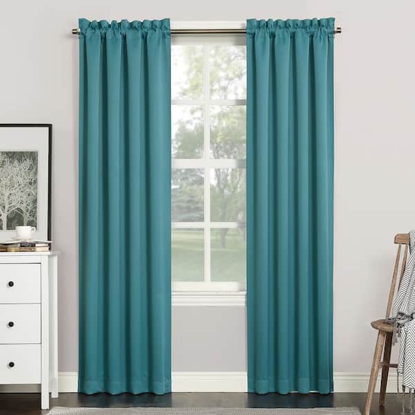 Sun Zero Gavin Energy Saving Marine Polyester 40 in. W x 95 in. L Rod Pocket Blackout Curtain (Single Panel)