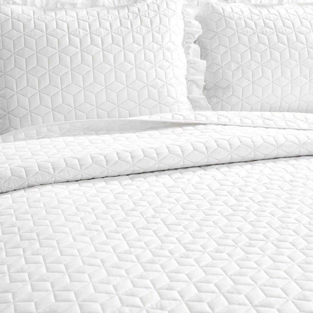 White Queen Microfiber Bedspread Set with Ruffle Skirt