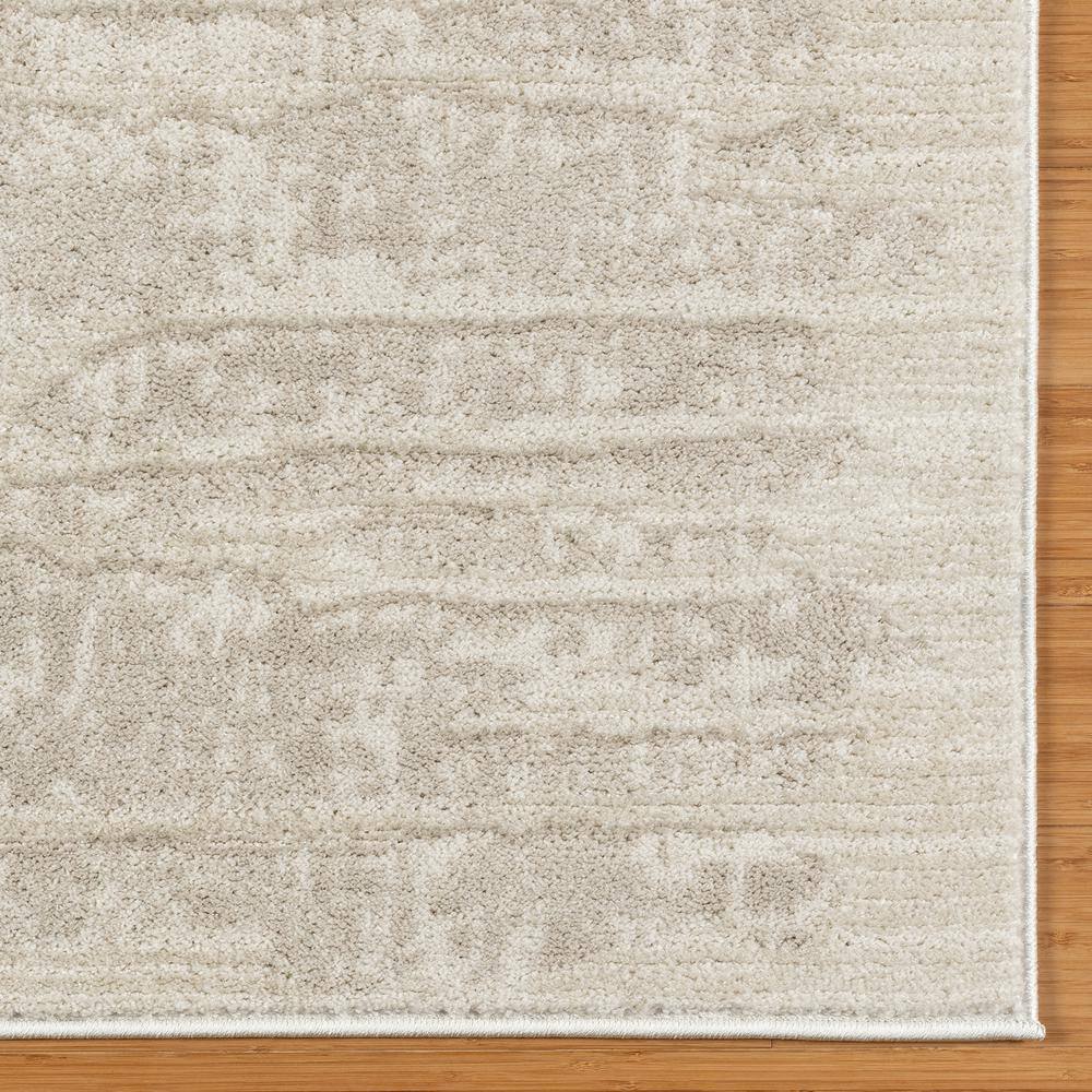 Cream Tufted Rectangular 5' x 7' Synthetic Shag Area Rug