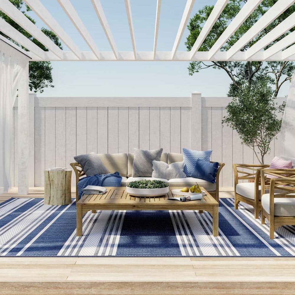 Navy and White Round Synthetic Striped Area Rug, 6' 7"