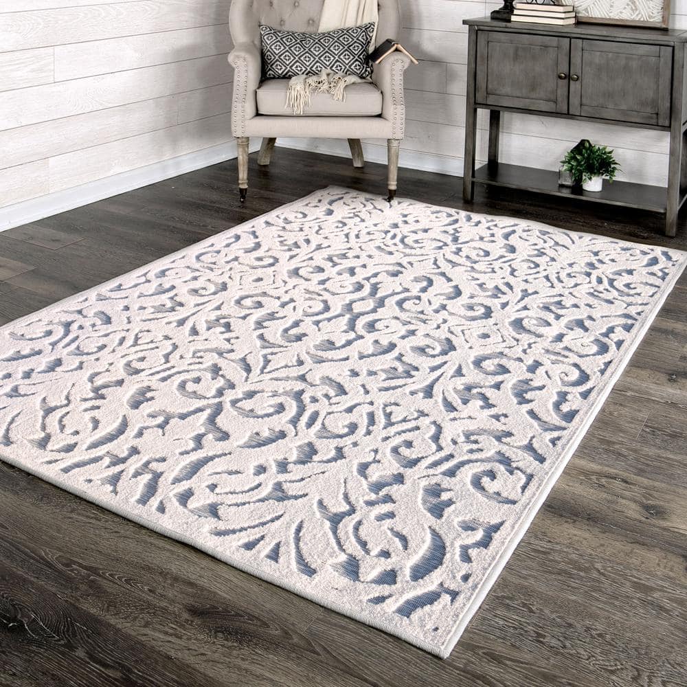 Natural Blue Damask Indoor/Outdoor Stain-Resistant Rug
