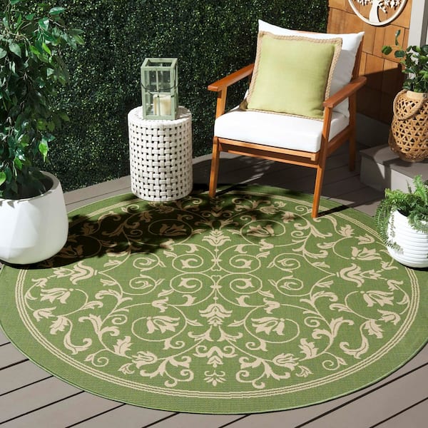 Courtyard Olive/Natural 8 ft. x 8 ft. Round Border Indoor/Outdoor Patio  Area Rug