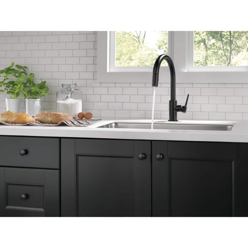 Matte Black Stainless Steel Pull-Down Kitchen Faucet