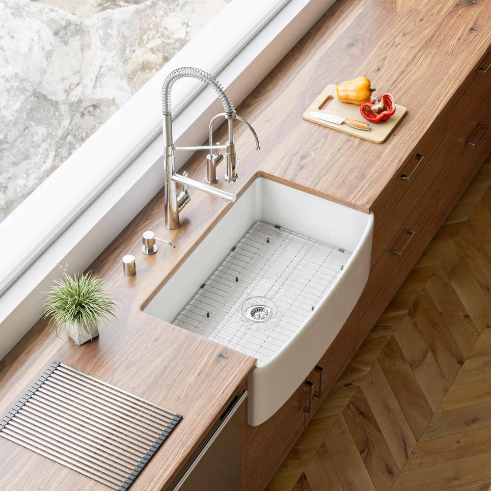 33'' White Fireclay Single Bowl Farmhouse Kitchen Sink