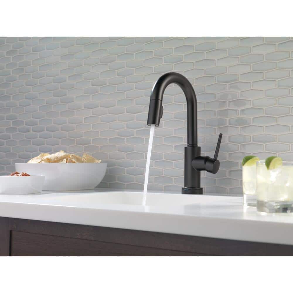 Sleek Stainless Steel 14" Modern Pull-Out Spray Kitchen Faucet