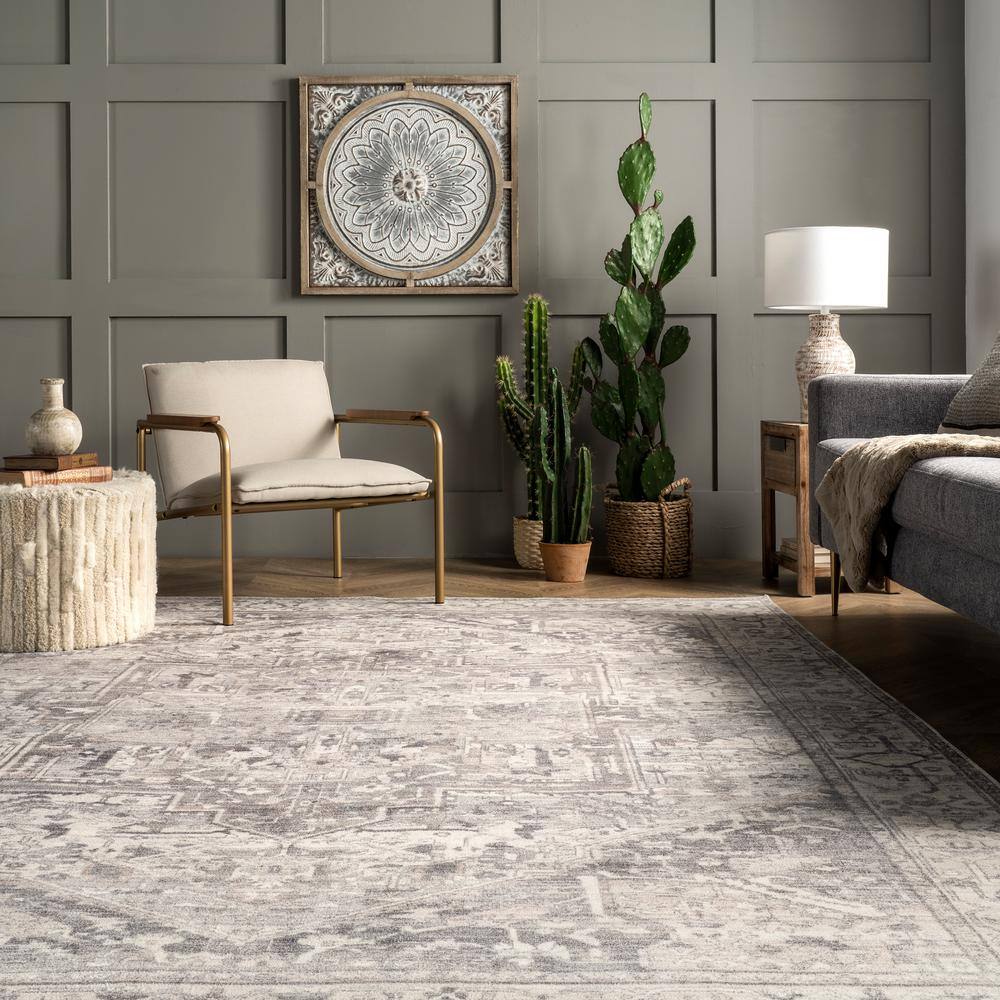 Brielle 6' Round Gray Synthetic Medallion Area Rug