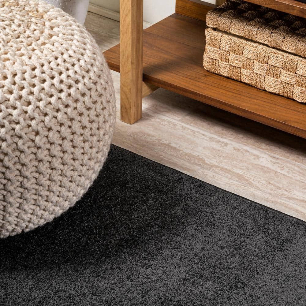 JONATHAN Y SUPERSOFT Haze Solid Low-Pile 5 x 5 (ft) Loomed Polypropylene Black Square Indoor Solid Farmhouse/Cottage Area rug