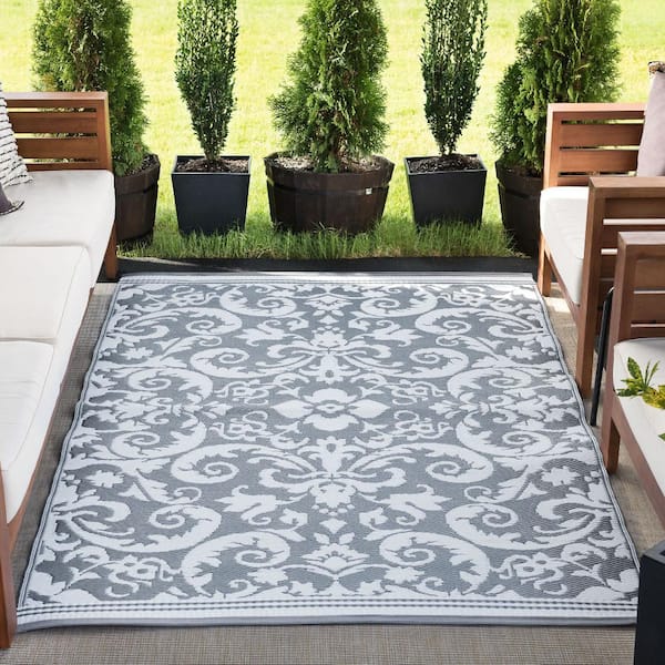 Sunset Scroll Gray 5 ft. x 7 ft. Indoor/Outdoor Area Rug